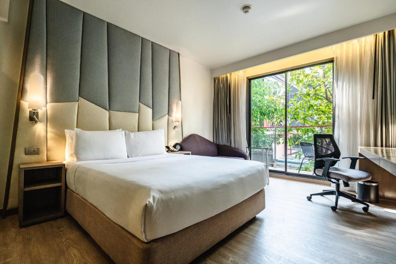 Express Sukhumvit 11 By Ihg Бангкок