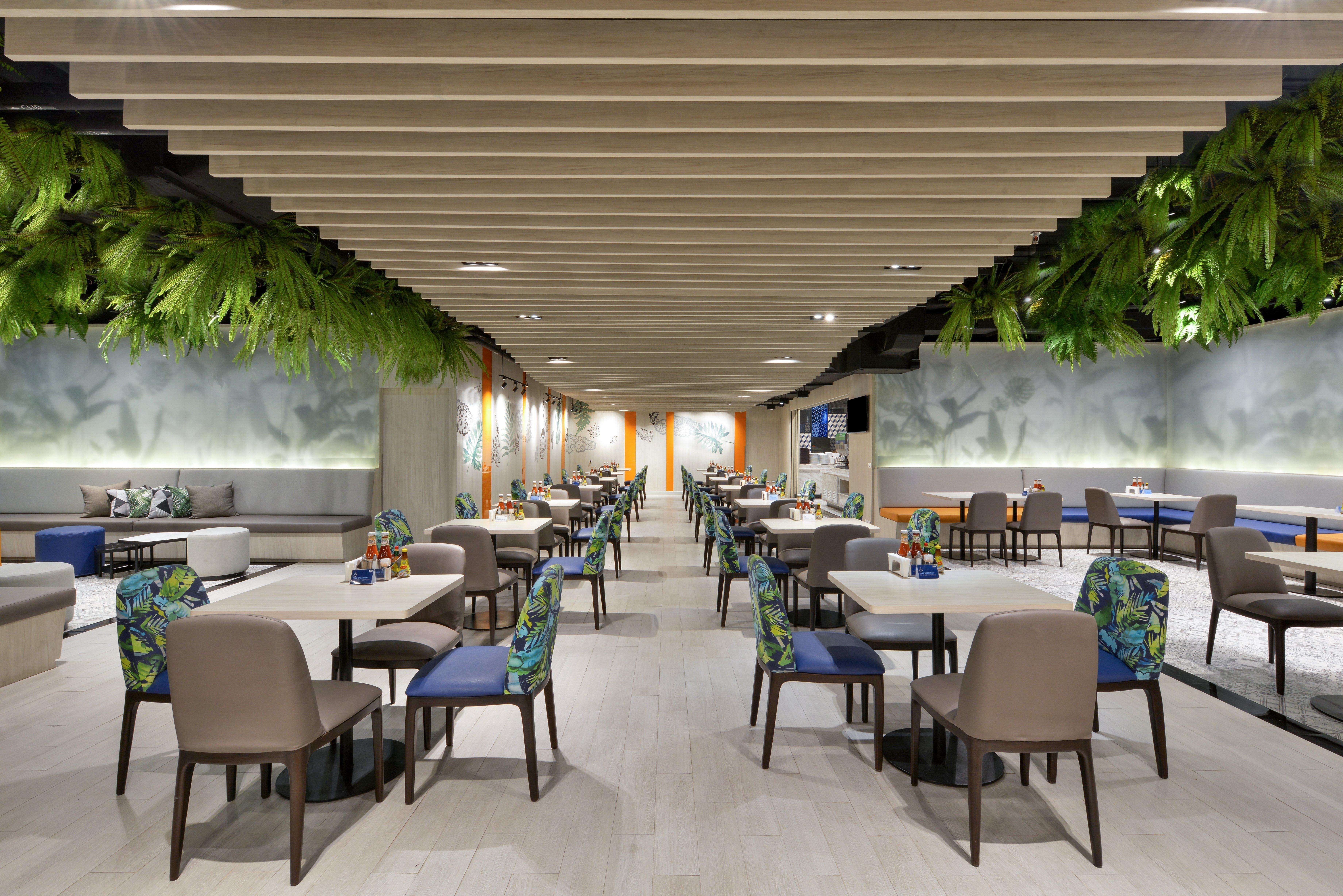 מלון Express Sukhumvit 11 By Ihg בנגקוק