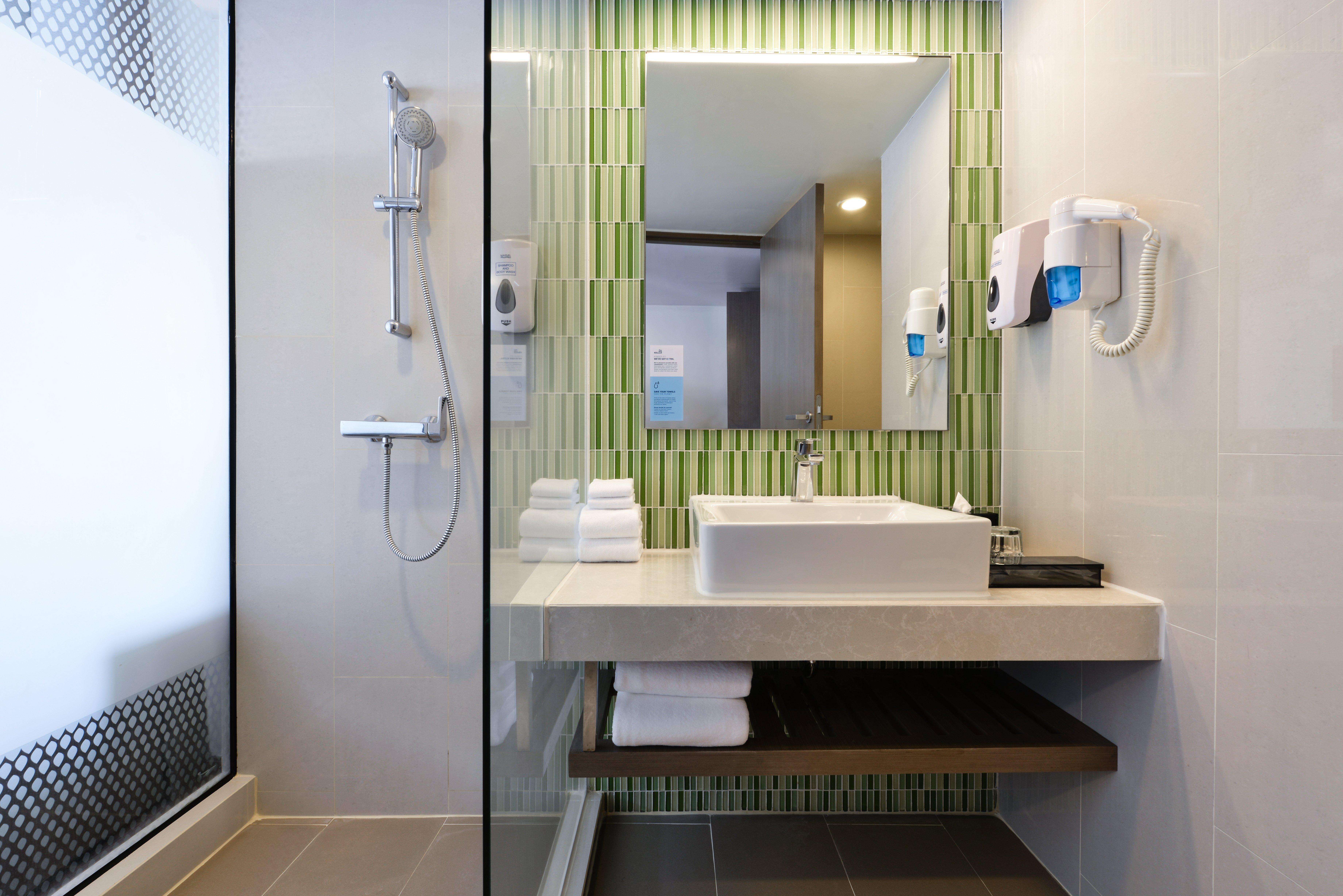 Express Sukhumvit 11 By Ihg 4* בנגקוק