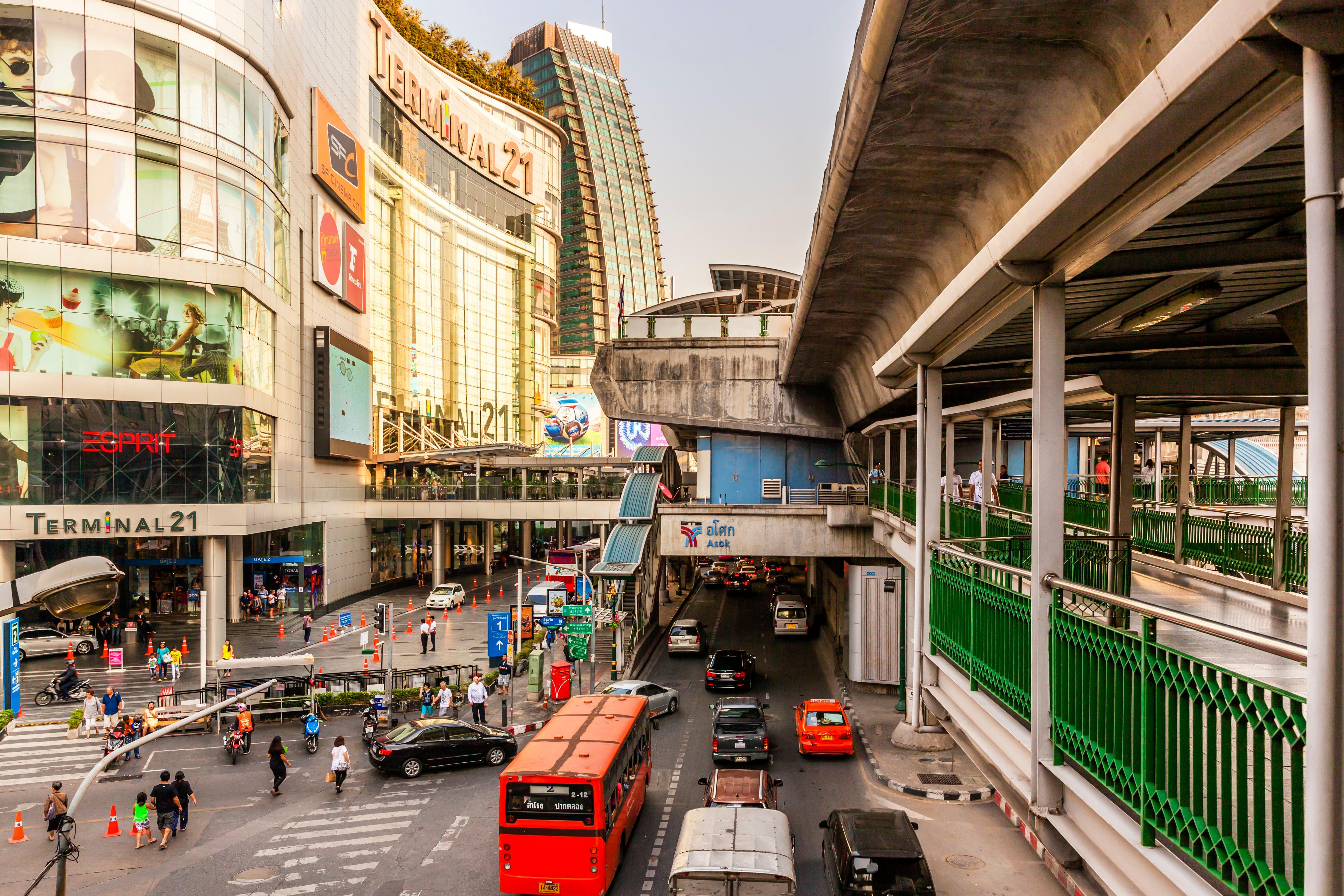מלון Express Sukhumvit 11 By Ihg