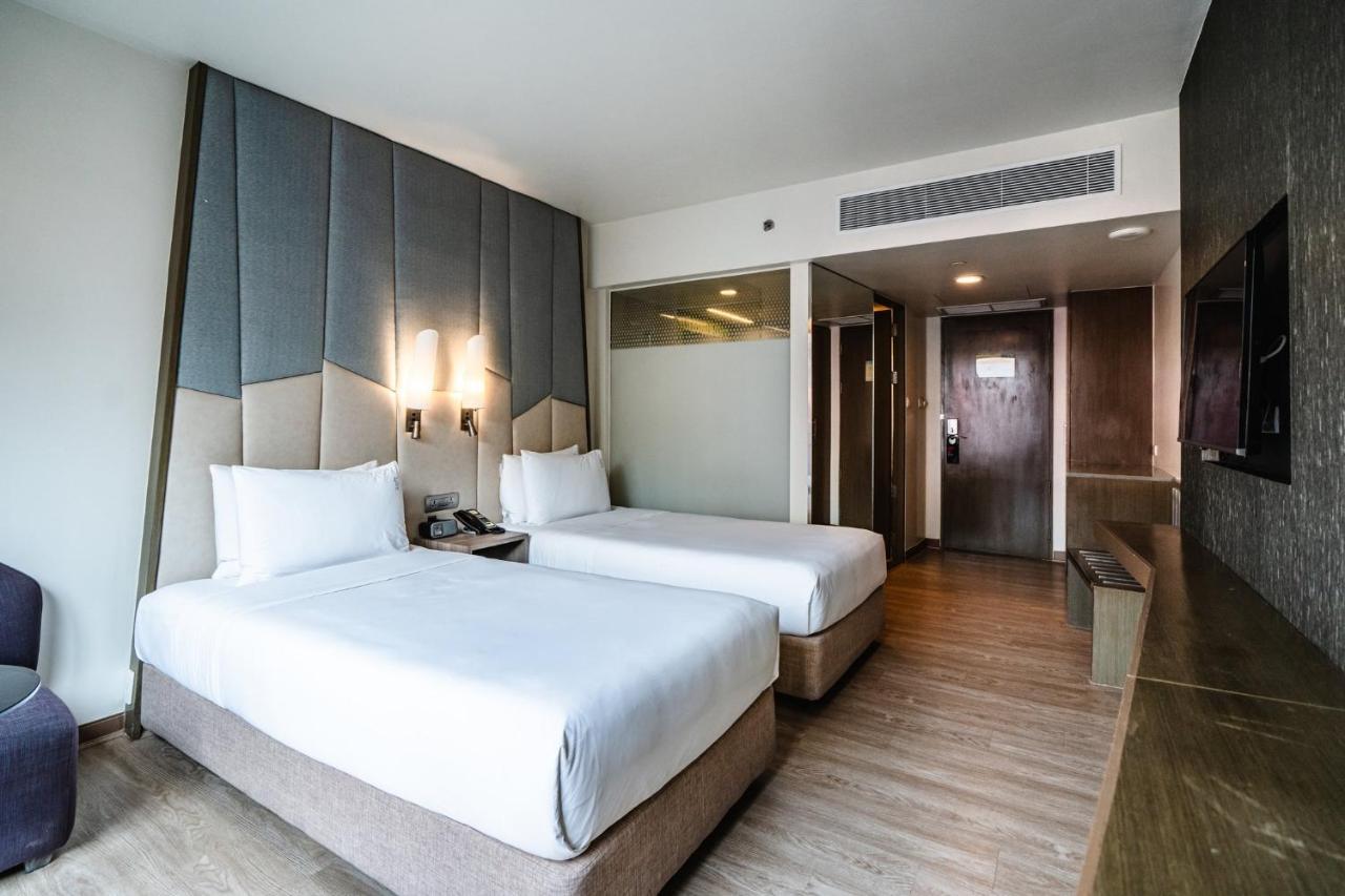 Express Sukhumvit 11 By Ihg 4* בנגקוק